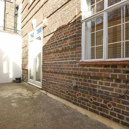2 Bedroom Apartment Just Off Kings Road London Exterior foto